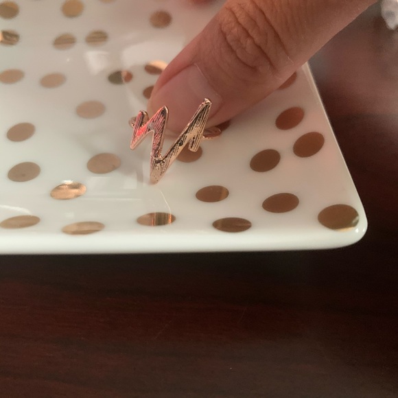 NEW Graph rose gold ring - Picture 3 of 3